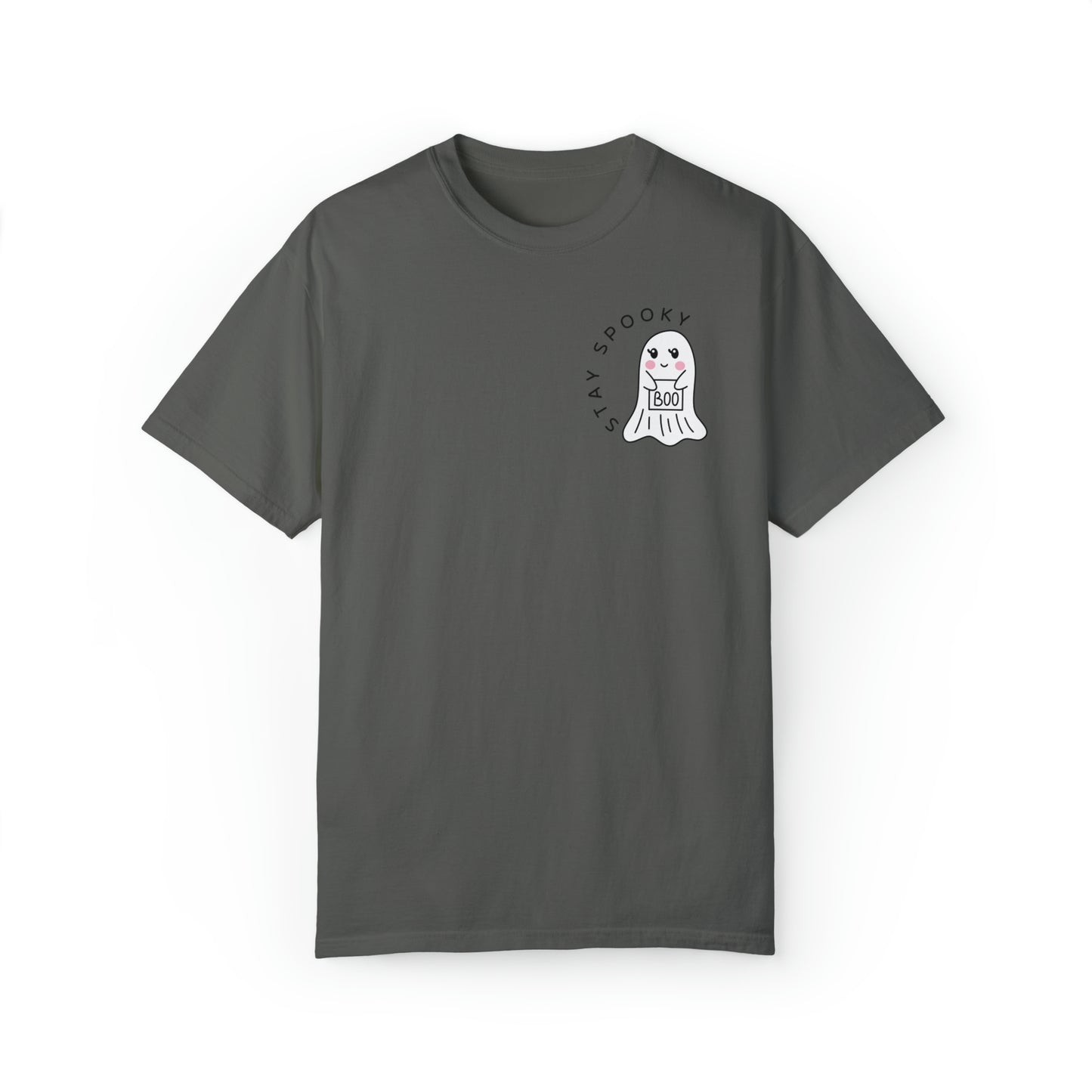 Stay Spooky Cute Ghost Pocket Design Halloween Comfort Colors Unisex Garment-Dyed T-shirt