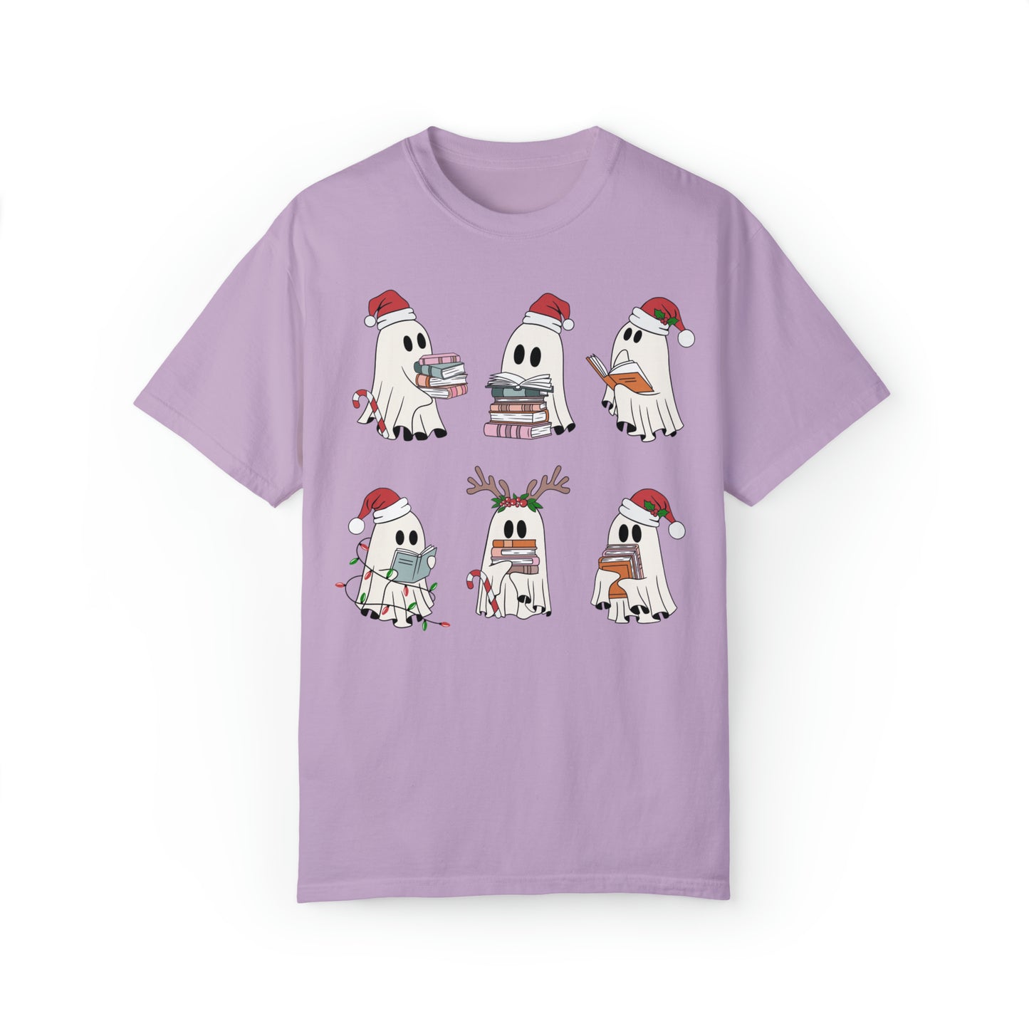 Santa Cute Ghost Reading Christmas Holiday Book Lover  Unisex Garment-Dyed T-shirt